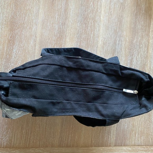 Robin Ruth Skyline NYC Medium Aqua Tote - Picture 7 of 7